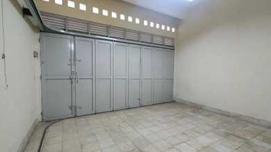 dijual Ruko 2.5 Lantai SHM  di Jl Cibadak, Bandung