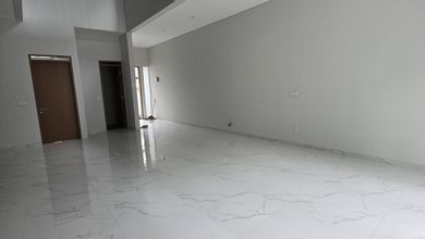 Rumah Mewah Luas 186 m2, di Pondok Hijau, Bandung