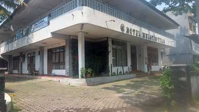 Hotel di mainroad Jl Gatot Subroto, Bandung