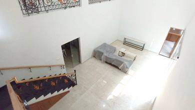 Jual Segera Rumah Mewah di Singgasana, Bandung, LT 312 m2