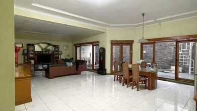 Penawaran Langka, rumah Mewah di Mekar Wangi, Bandung, LB 330m²