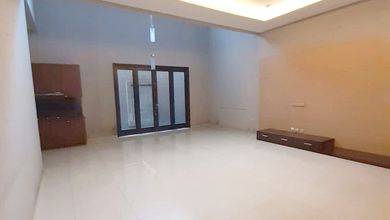 Jual Rumah Eksklusif Luas 200 m2 Area Singgasana, Bandung