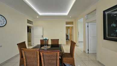 Rumah Elegan di Burangrang, Bandung, 4 Kamar Tidur, LT 180m²