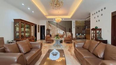 Kesempatan Langka, rumah Mewah di Singgasana, Bandung, LB 700m²