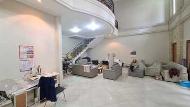 Kesempatan Eksklusif, rumah Mewah di Mekar Wangi, Bandung, LB 500m²