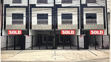 Hunian Mewah di Tanjung Duren, Jakarta Barat, 5 Kamar Tidur, LT 68m²