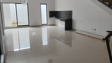 Jual Rumah Mewah Luas 182 m2 Kawasan Pondok Hijau, Bandung