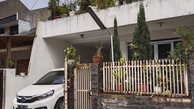 Kesempatan Rumah di Regol, Bandung, LB 170m², Harga 1,95 Miliar