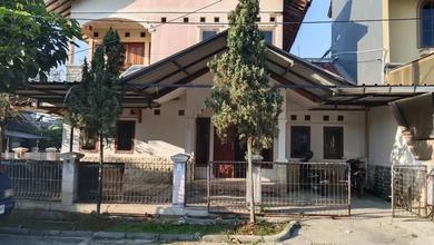 Kesempatan Rumah di Cibaduyut, Bandung, LB 350m², Harga 2,2 Miliar