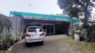 Hunian Mewah di Kawasan Hegarmanah, Bandung, LB 250m², Harga 7,8 Miliar