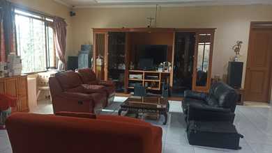 Hunian Elegan di Mekar Wangi, Bandung, 4 Kamar Tidur, LT 484m²