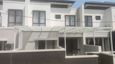 Jual Segera Rumah Mewah area Podomoro Park Bandung, Bandung, LT 126 m2