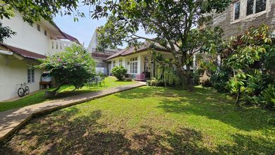 Jual Rumah Siap Huni area Cigadung, Bandung, Luas 1100 m2