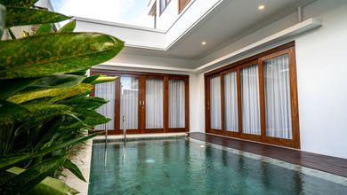 Penawaran Eksklusif, rumah Mewah di Jimbaran, Badung, LB 126m²