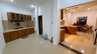 Rumah Sewaan Murah di Jimbaran, Badung, 4 KT, Harga 135 Juta /tahun