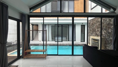 Rumah Mewah di Kawasan Canggu, Badung, LB 160m², Harga 3,5 Miliar