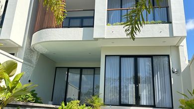 Hunian Prestisius di Kawasan Jimbaran, Badung, LB 180m², Harga 4,2 Miliar