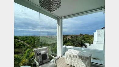 4 BEDROOMS VILLA FURNISHED DENGAN OCEAN VIEW