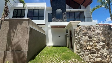 Hunian Mewah di Jimbaran, Badung, 3 Kamar Tidur, LT 140m²