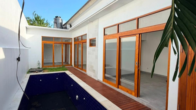 Rumah Siap Pakai di Kawasan Jimbaran, Badung, LT 120m²