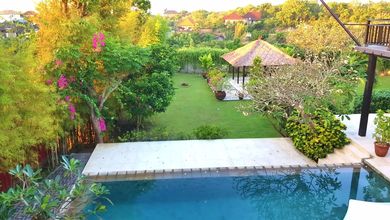 Rumah Elegan di Ungasan, Badung, 4 KT, LT 1700m²