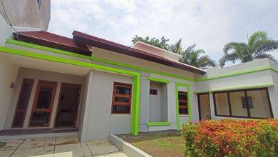 Jual Rumah Cantik Luas 134 m2 area Buah Batu, Bandung