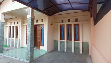 Rumah Sederhana Disewakan di Buah Batu, Bandung, Harga Ekonomis