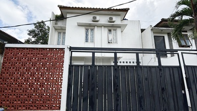 Dijual Rumah Nyaman di Bandung Kota, Bandung - LT 225m²