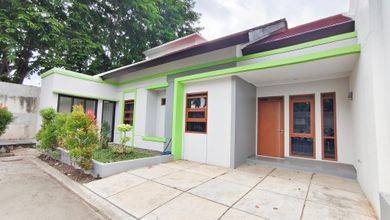 Jual Rumah Bagus LT 124 m2 area Buah Batu, Bandung