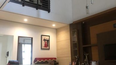 Hunian Mewah di Mekar Wangi, Bandung, 5 KT, LT 420m²