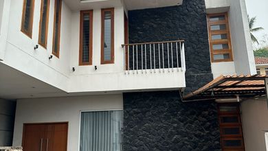 Dijual Ruang Usaha dan Rumah Jl Raya Purwakarta Padalarang