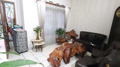 Dijual rumah Eksklusif di Singgasana, Bandung - LT 120m²