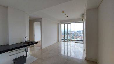 Dijual Segera Apartemen 3BR Unfurnished Kondisi Bagus Siap Huni