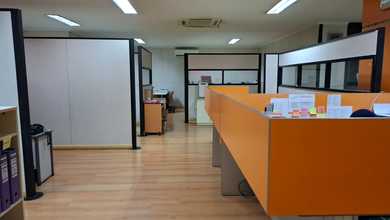 Gedung Perkantoran Lokasi Strategis di Jalan Pembangunan, Pejoto Utara, Gambir Jakarta Pusat