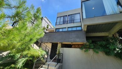 Villa 2 Lantai di Dago Village View Gunung di Dago Pakar