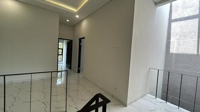 Jual Cepat Rumah Elit area Turangga, Bandung, LT 142 m2