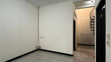 Jual Rumah Cantik Luas 91 m2 area Taman Kopo Indah, Bandung