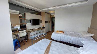 Jual Unit Apartemen Siap Huni 1BR Furnished Good Condition