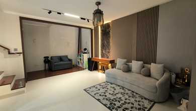 Hunian Favorit di Gede Bage, Bandung, 3 KT, Harga 2,1 Miliar
