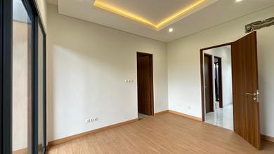 Promo Rumah di Singgasana, Bandung, LB 120m², Harga 1,87 Miliar
