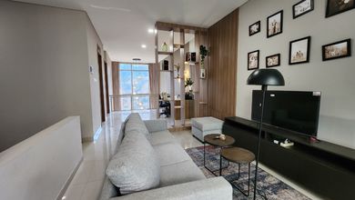 Hunian Elite di Kawasan Sarijadi, Bandung, LB 206m², Harga 2,6 Miliar