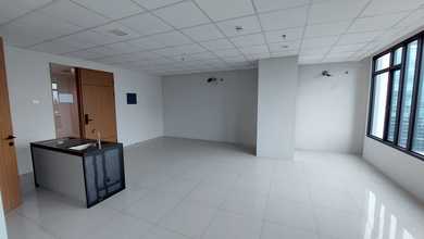 Hquarter Business Strategis di Jl. Asia Afika Pusat Kota Bandung