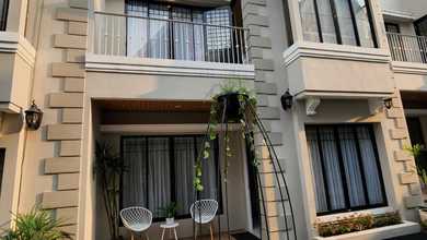 Jual Rumah Terkini area Setra Duta, Bandung LT 76 m2