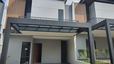 Rumah Elegan di Setra Duta, Bandung, 4 KT, LT 129m²
