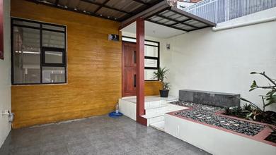Rumah Modern di Cihanjuang, Bandung, LT 50 m2