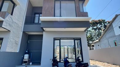 Dijual Rumah Nyaman di Setra Duta, Bandung - LT 132m²