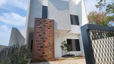 Penawaran Eksklusif, rumah Mewah di Setiabudi, Bandung, LB 235m²