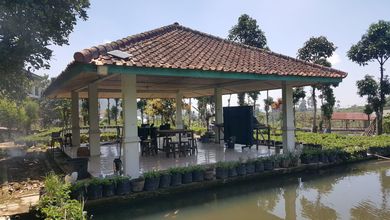 Rumah Mewah di Ciwidey, Bandung, 12 Kamar Tidur, LT 5850m²