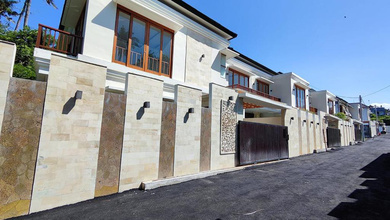 Rumah Mewah di Sanur, Denpasar, 2 Kamar Tidur, LT 158m²