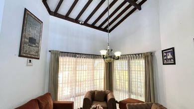 Rumah Minimalis area Geger Kalong, Bandung, LT 280 m2